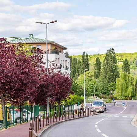 Apartament Chic Apart With Parking Mantes-la-Jolie Zewnętrze zdjęcie